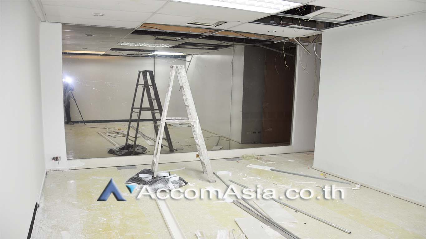 8  Office Space For Rent in Sukhumvit ,Bangkok MRT Sukhumvit - BTS Asok at Rajapark Building AA10326